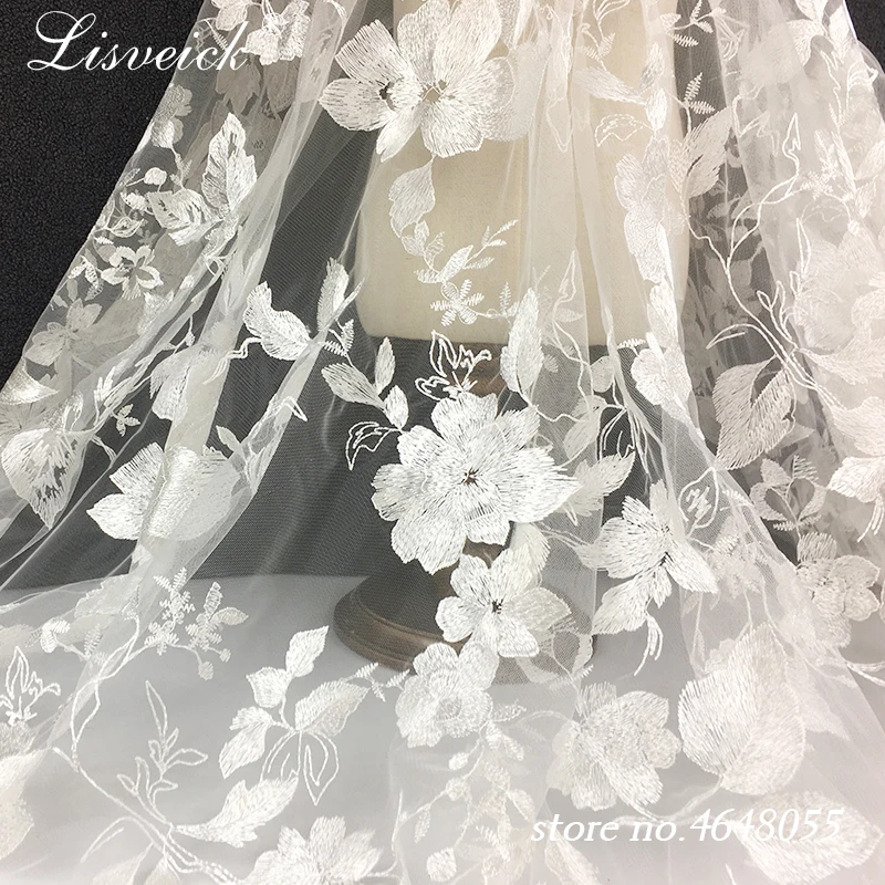 Nuovo tessuto di pizzo ricamato bianco da 1 metro tulle squisito fiore pesante di alta qualità abito da sposa tessuto velo Mterial