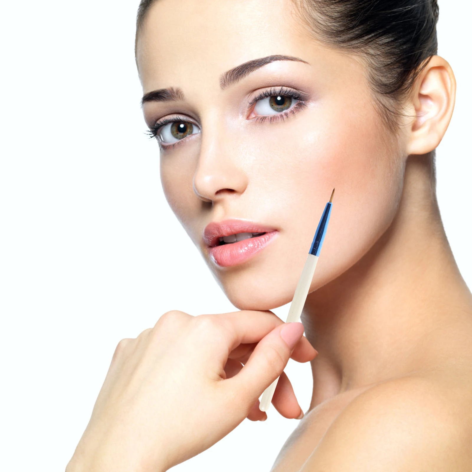 อายไลเนอร์เส้นเล็กพิเศษสำหรับแต่งหน้า เครื่องมือแต่งหน้าแบบนุ่มสำหรับแต่งแต้มแต้มด้วยอายแชโดว์และคอนซีลเลอร์ อุปกรณ์แต่งหน้าอเนกประสงค์สำหรับวาดเส้นเล็ก