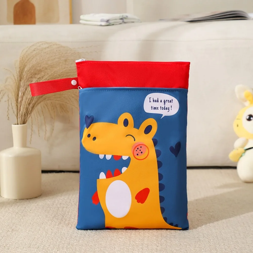 Tas Basah Kering Dapat Digunakan Kembali Kapasitas Besar Tas Penyimpanan Gantung Tempat Tidur Bayi Tahan Air Organizer Popok Multifungsi Portabel
