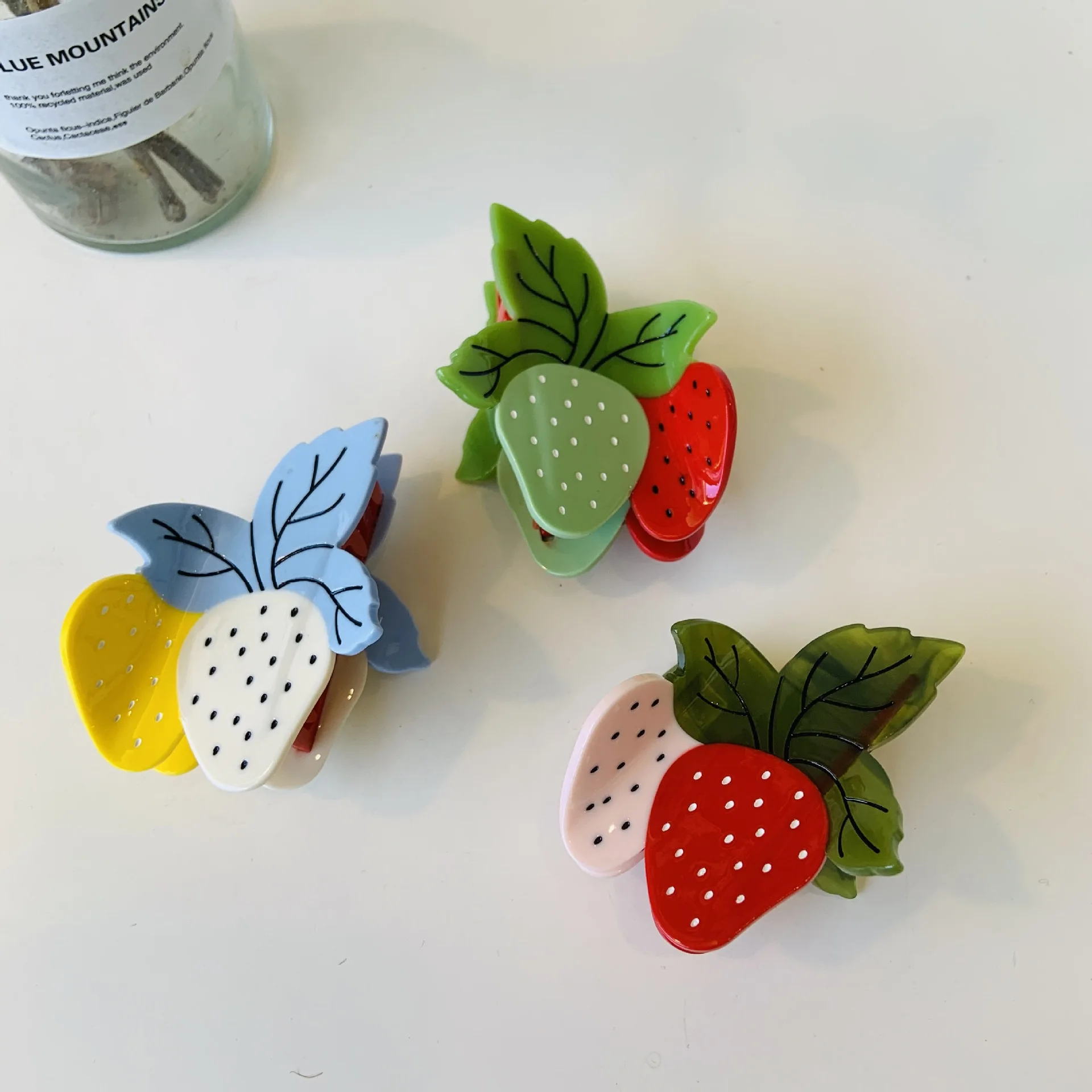 YHJ New Green Leaf Strawberry Hair Claw Fresh Fruits Design Hair Claw Clips Hair Accessories for Women for Women Girls