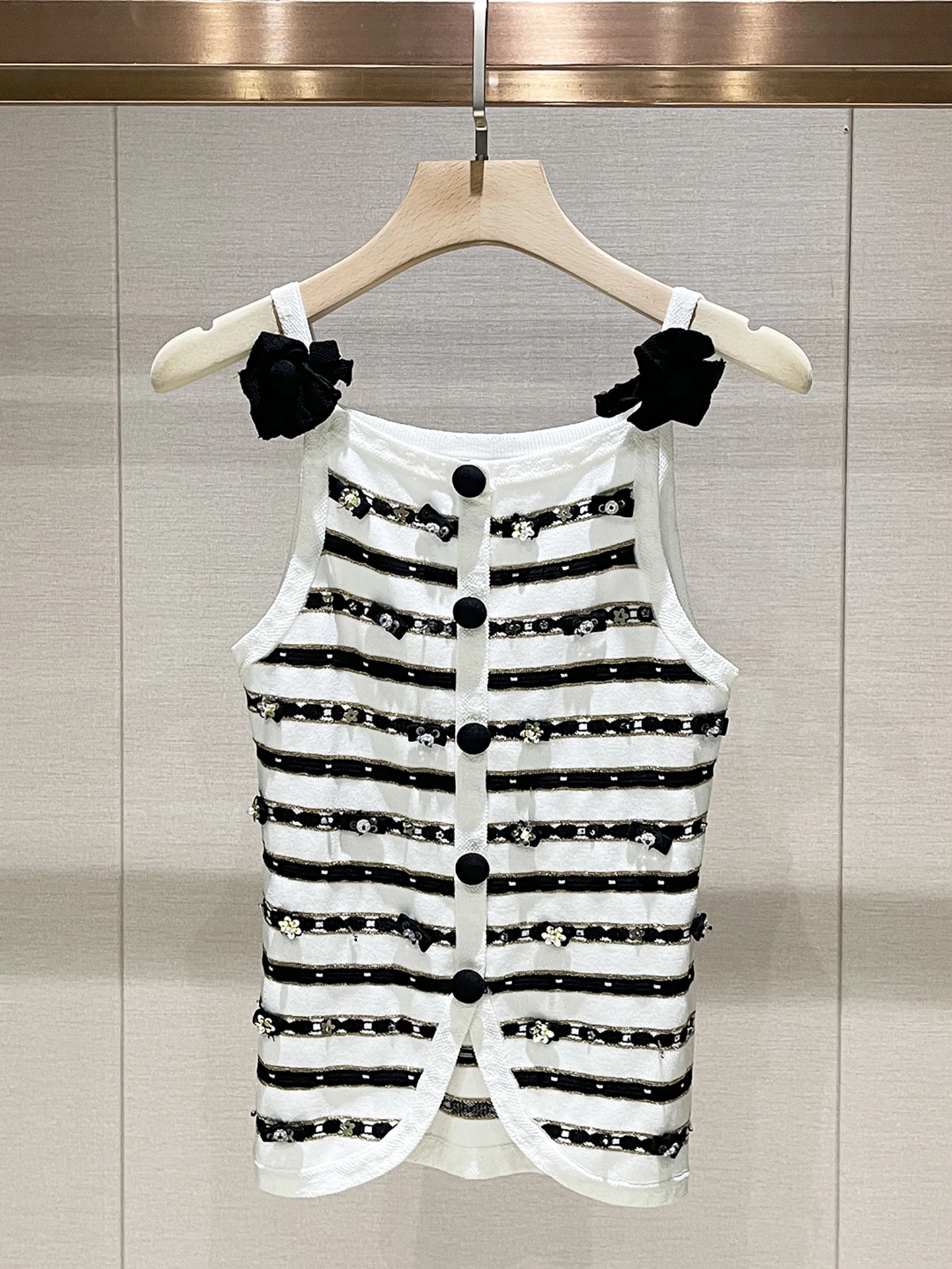 

Women's Slim Fit Knitted Vest Spring 2026 New Sle Floral Striped Svel Top Knot Casual Wear Comfortable