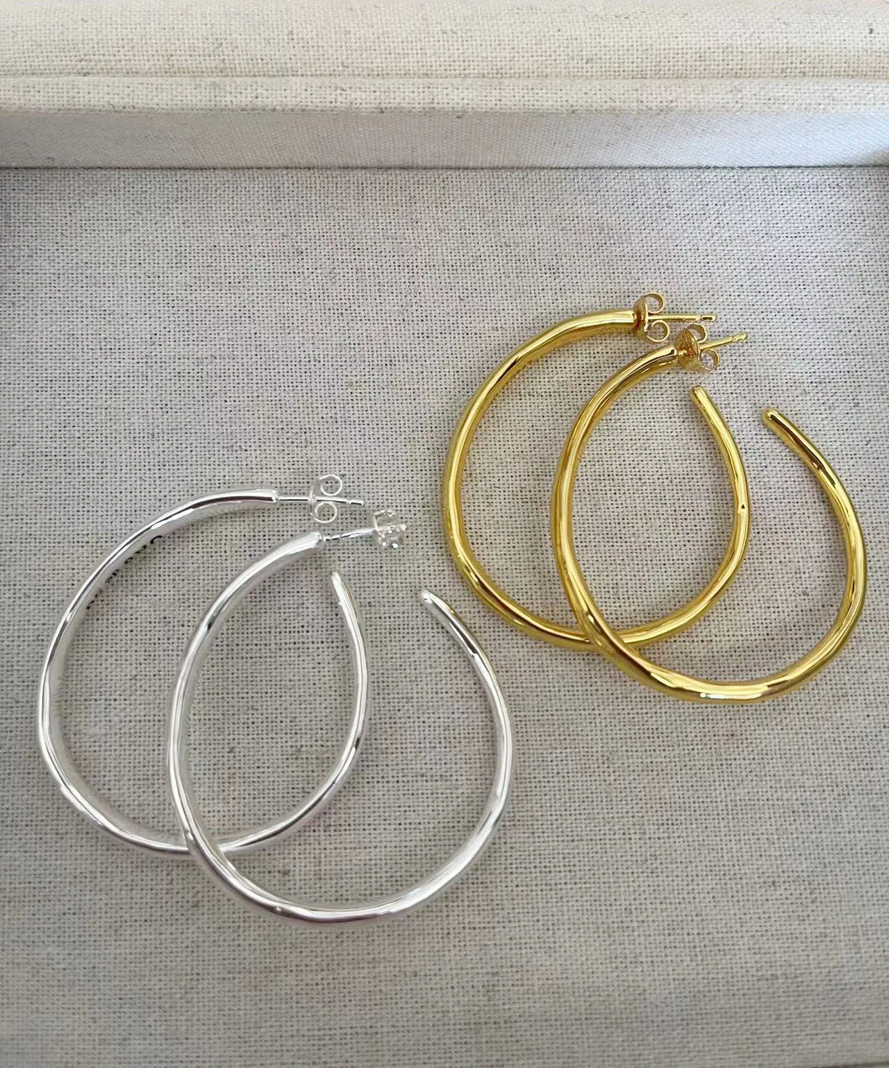 

UNO de 50 Fashion Woman Earrings Silver Color Big Hoop Earrings Classic Party Gift Jewelry Diameter 5 / 6CM Wholesale Price