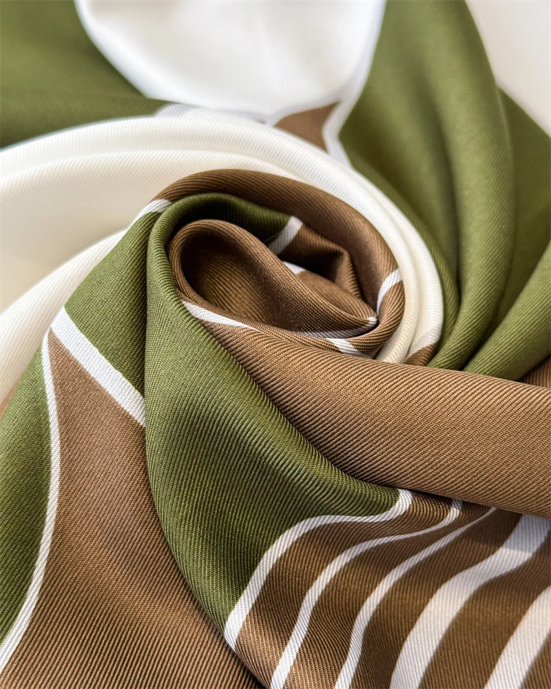 90*90cm Sommer Dünner Baumwoll-Quadratschal Damen Seidenschals Bandanas Luxus Strandtuch Wickeltücher Blumenbedruckter Hijab Halstuch – Detail 4