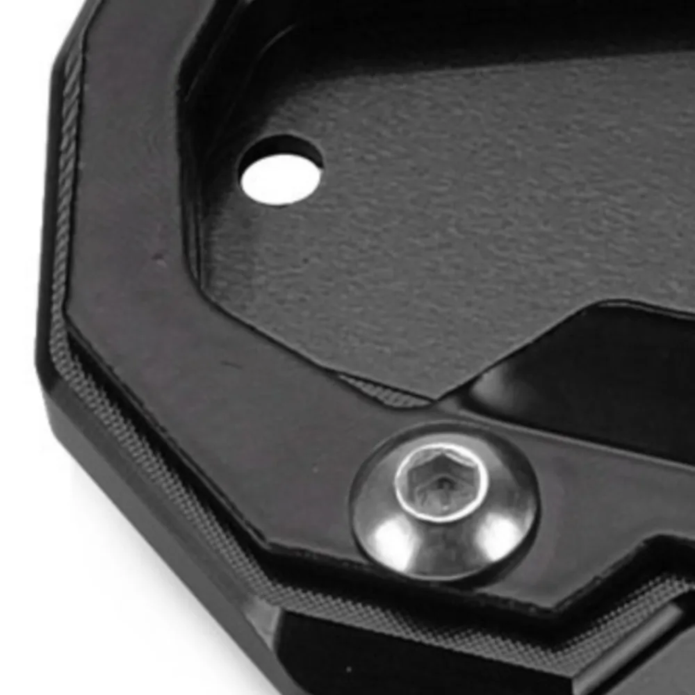 

Для мотоциклов BMW R1300GS Adventure Trophy / TE R1300 GS: расширенная боковая подножка, защита TFT-экрана от кражи, накладка на раму приборной панели