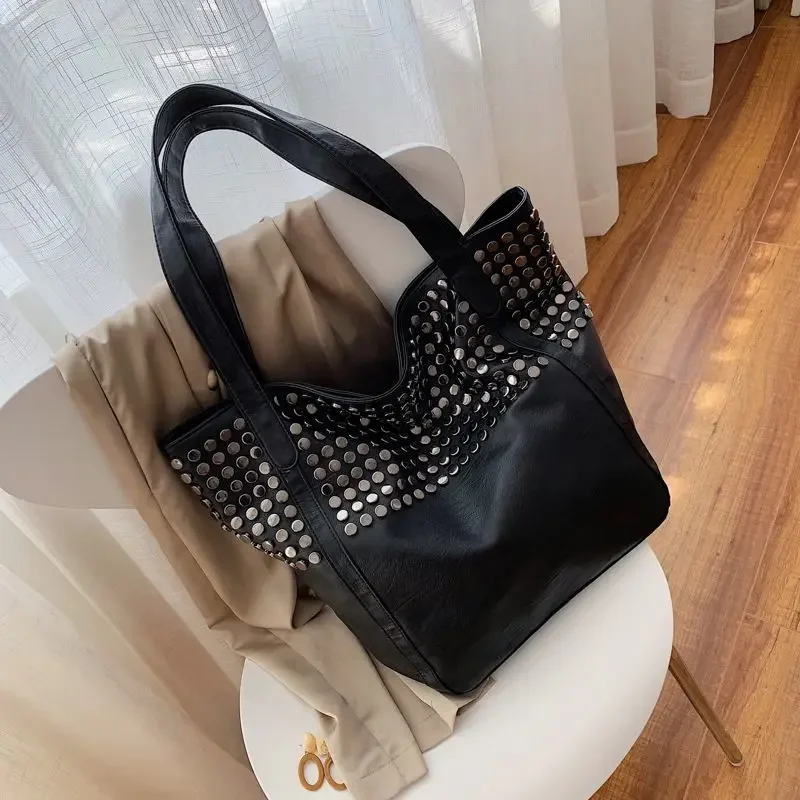 Fashion Simple Large Capacity Black PU Shoulder Bag Outdoor Travel Retro All-match Commute Shopping Women Purse Handbag Tote Bag