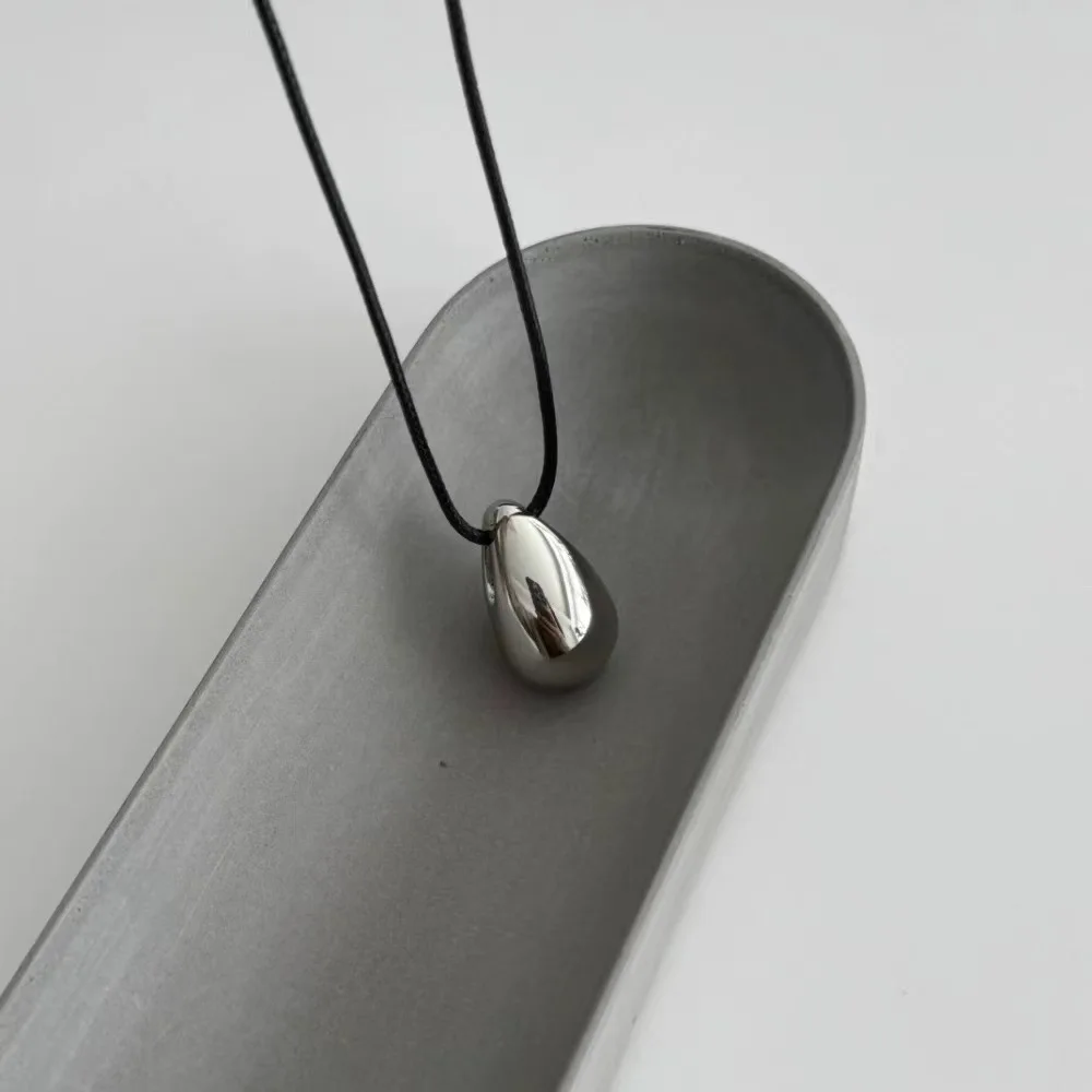 

Jenny&dave Silver Smooth Water Droplet Necklace Black Rope Vacation Sweater Chain Jewelry Necklace Necklaces For Women