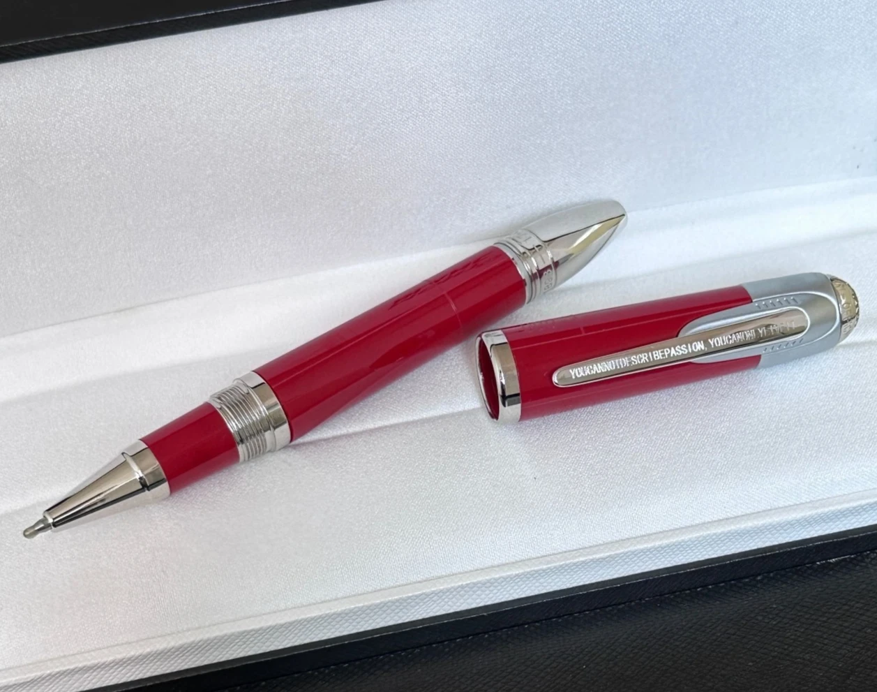 Limited Edition Collection MB Enz Feri Famous Red Fountain Pen Hollow-Carved Office Writing Rollerball Pen with Serial Number
