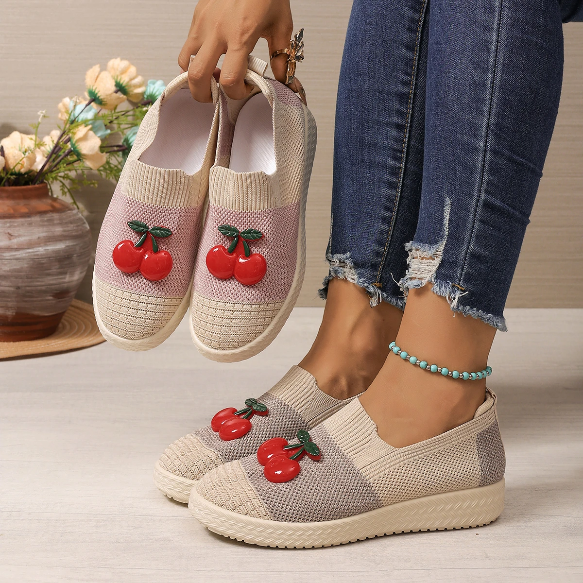 Women Spring color mixing Knitted mesh Breathable Flats Shoes Fashionable Comfortable Mom Shoes Non Slip Casual Sneaker Female