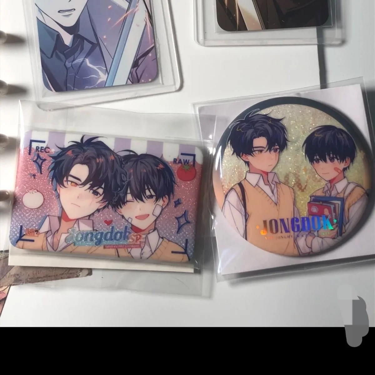 От перспективы всеразных читателей, ближнего дудзинши, значки, самодельные подарки, в наличии.