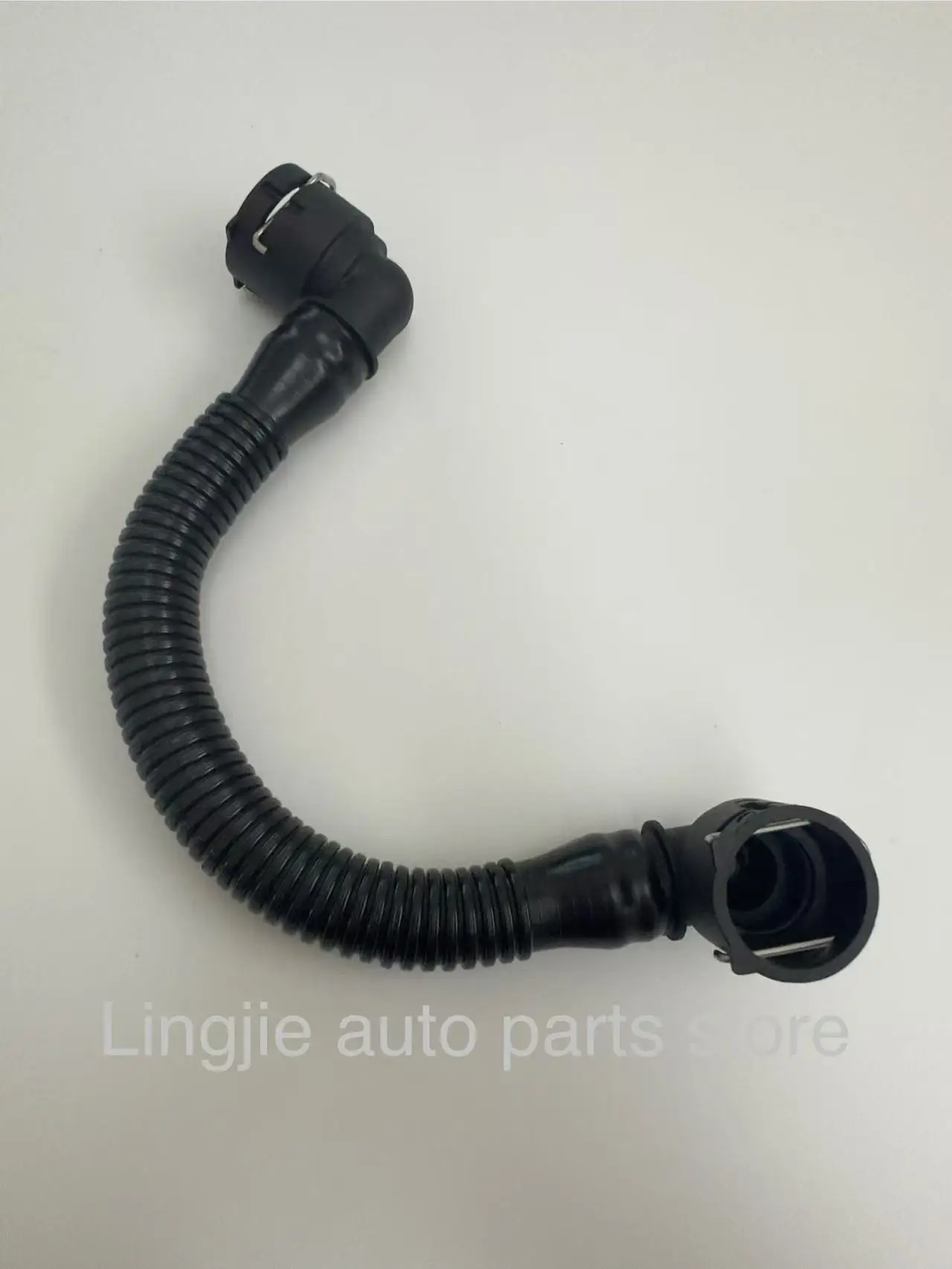 

The crankcase ventilation hose 55569028 is suitable for Buick, Chevrolet Cruze 1.6, 1.8, Sonic, Pontiac, Saturn, Opel 55556495