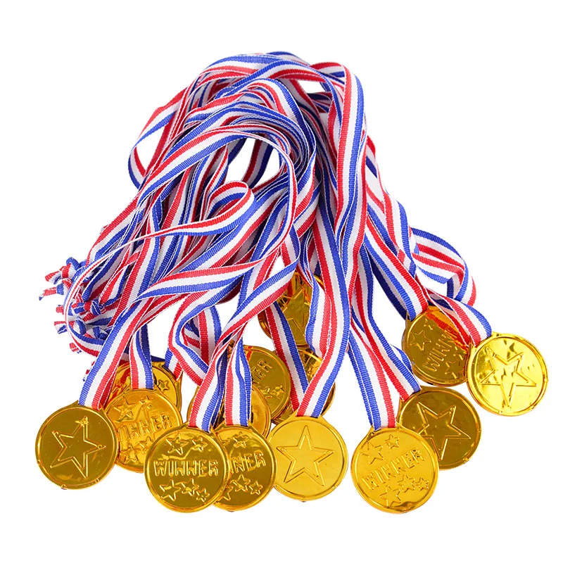 10/20Pcs Plastic Gold Winner Award Medals Kids Birthday Party Favors Sports Game Prize Toys Soccer Football Party Pinata Filler