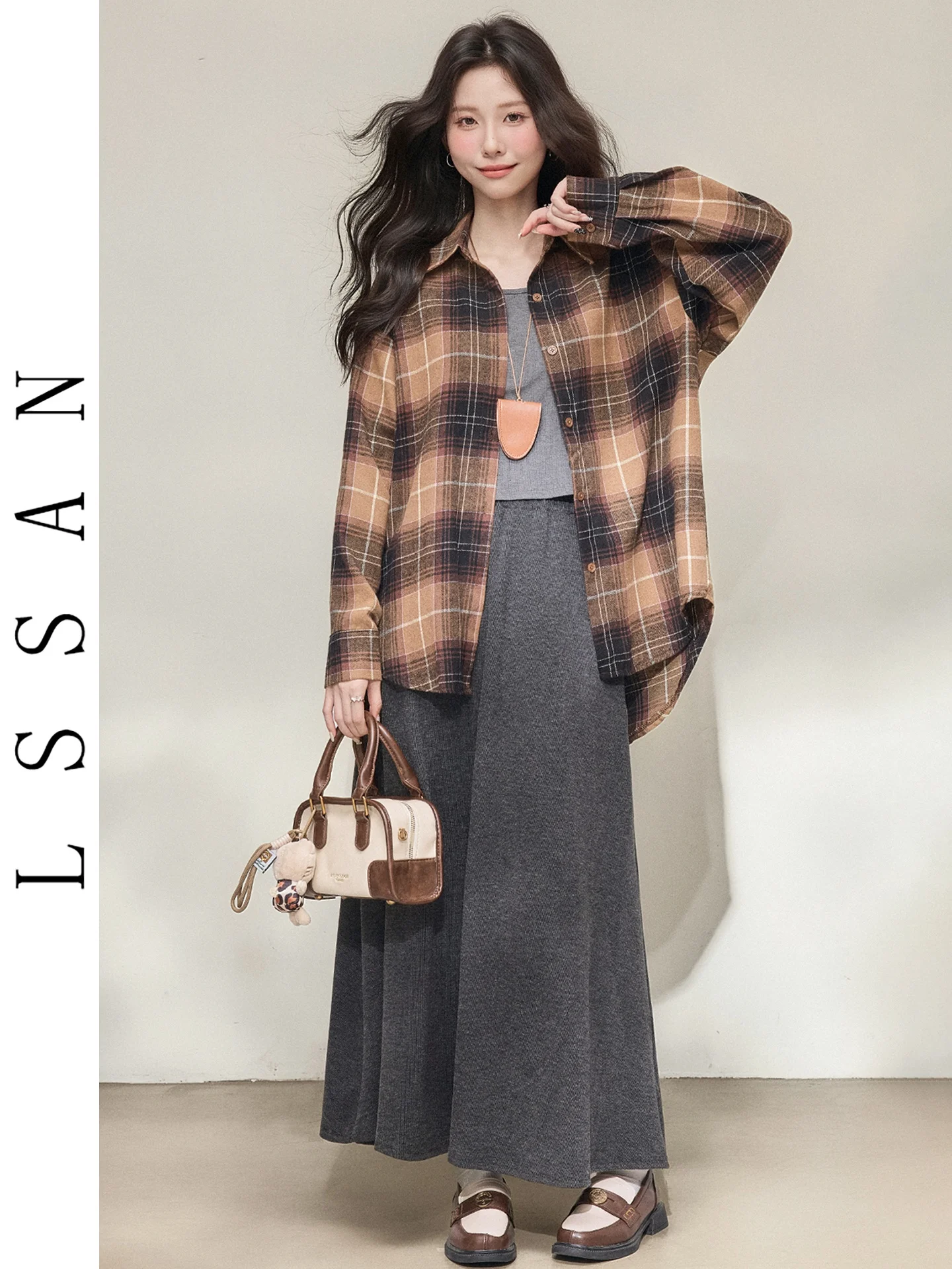 

Женский комплект из двух предметов: топ на бретельках и юбка в клетку, осенняя новинка, повседневная одежда, с высокой талией, эластичная, с длинным рукавом, для офиса