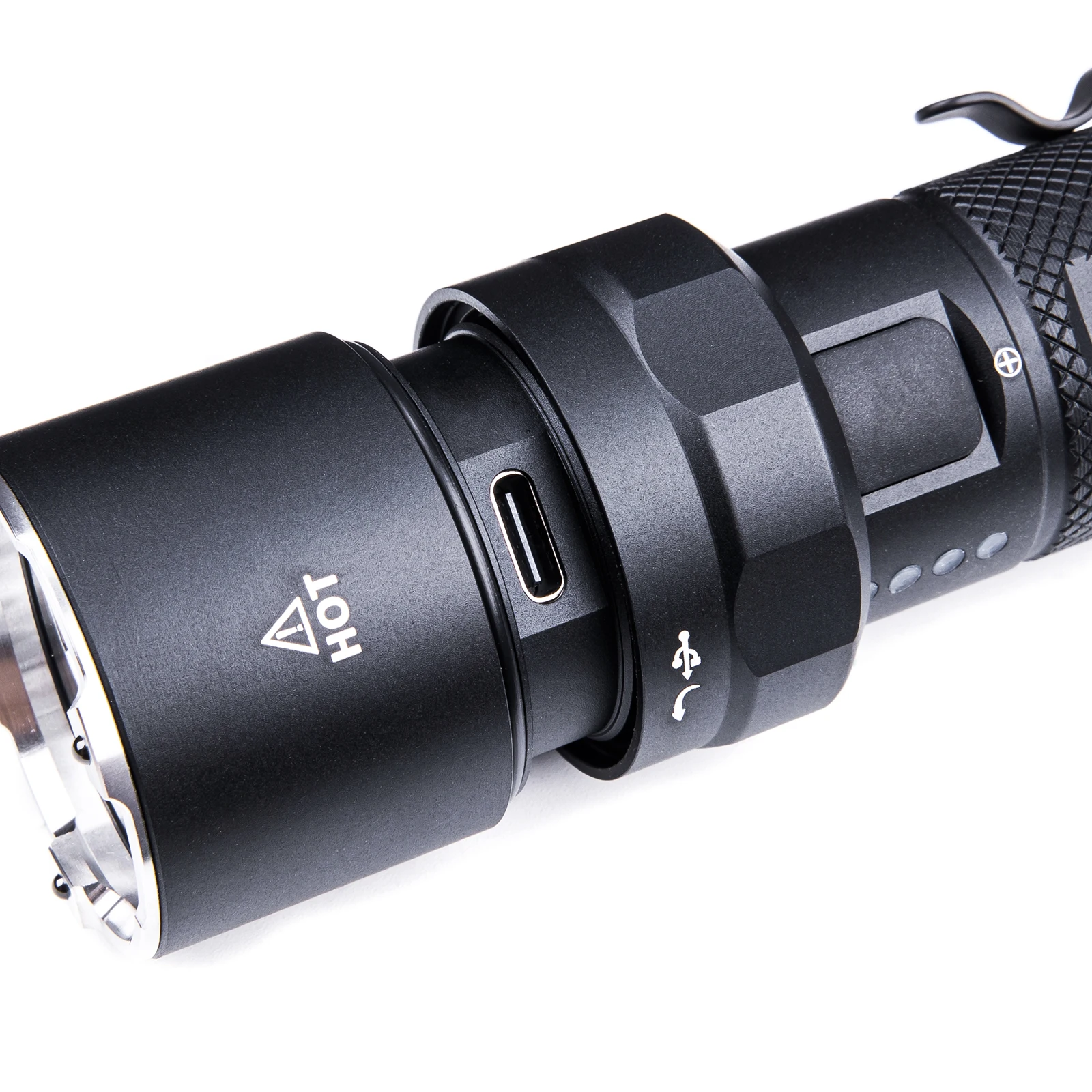 NEXTORCH P91 5000 lumen high brightness flashlight 4 LEDS Rechargeable tactical flashlight Built-in temperature control system