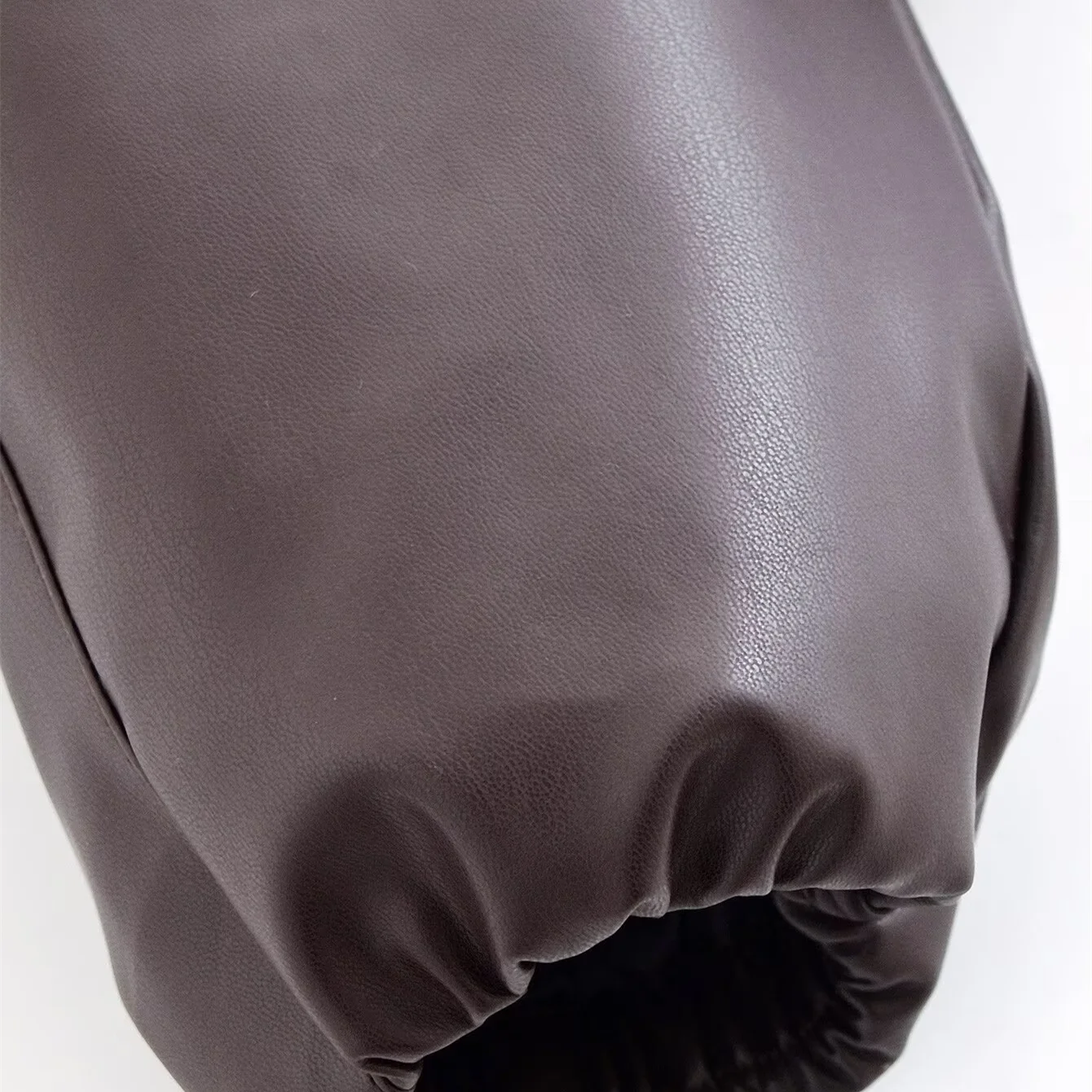 2025 hiver nouveau femmes ample décontracté Simple polyvalent revers à manches longues Faux cuir fermeture éclair coton veste