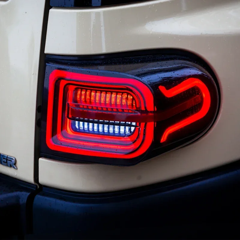 Car Styling Tail Lights Taillight For Toyota FJ Cruiser 2007-2022 Rear Lamp DRL + Dynamic Turn Signal + Reverse + Brake LED