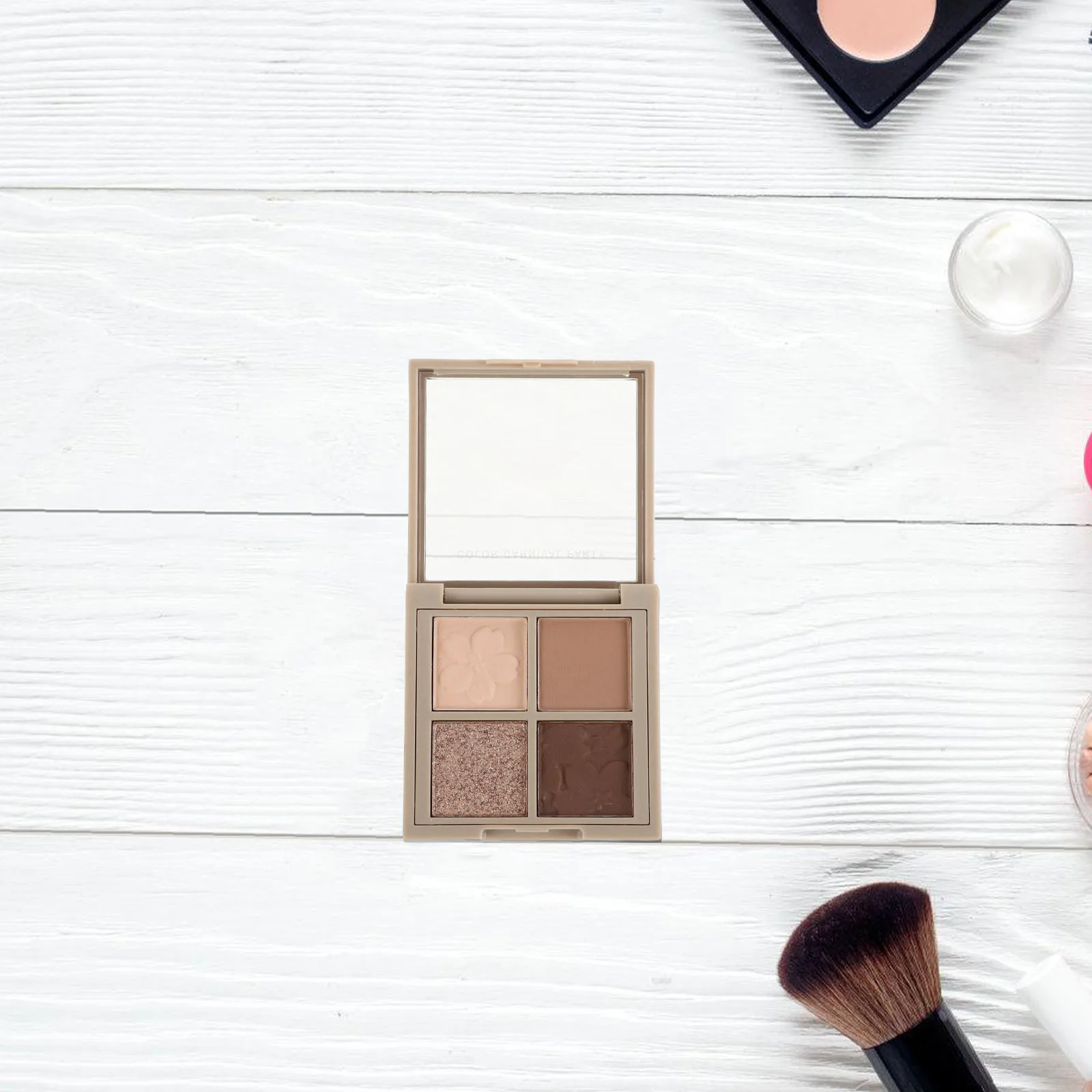 

Eye Shadow Palette Nude Gold Neutral Matte Shimmer Long Lasting Crease Resistant Travel Size Compact With Mirror Applicator For