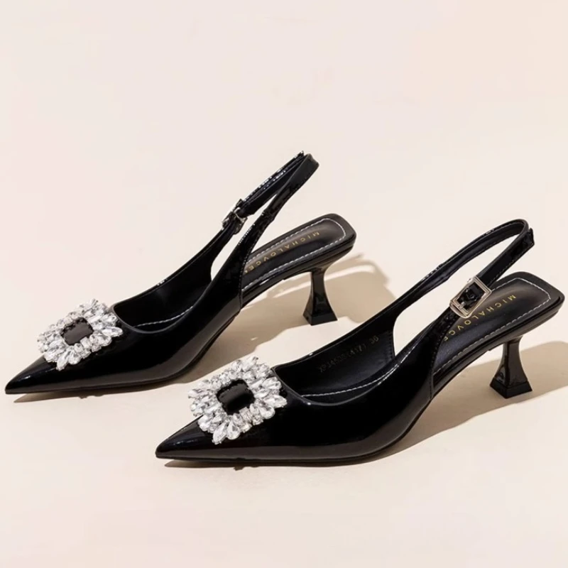Neue Sommer-Damenmode: Elegante High Heels mit Schnalle, sexy spitze Zehenpartie, Strass-Sandalen für Partys und Outdoor – jetzt im Angebot