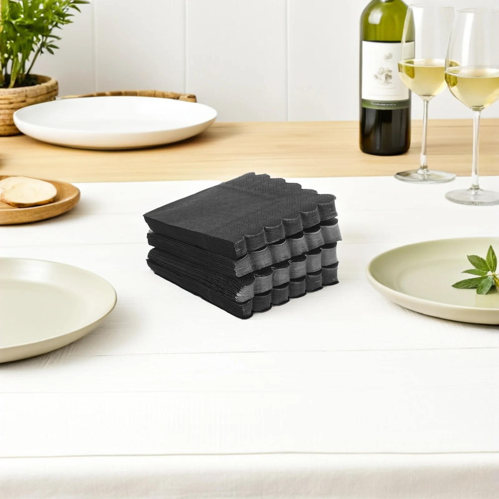 

100Pcs Disposable Black Scalloped Dinner Napkins Fan Shaped Elegant Paper Napkins for Party Wedding Baby Shower Decorative Bulk