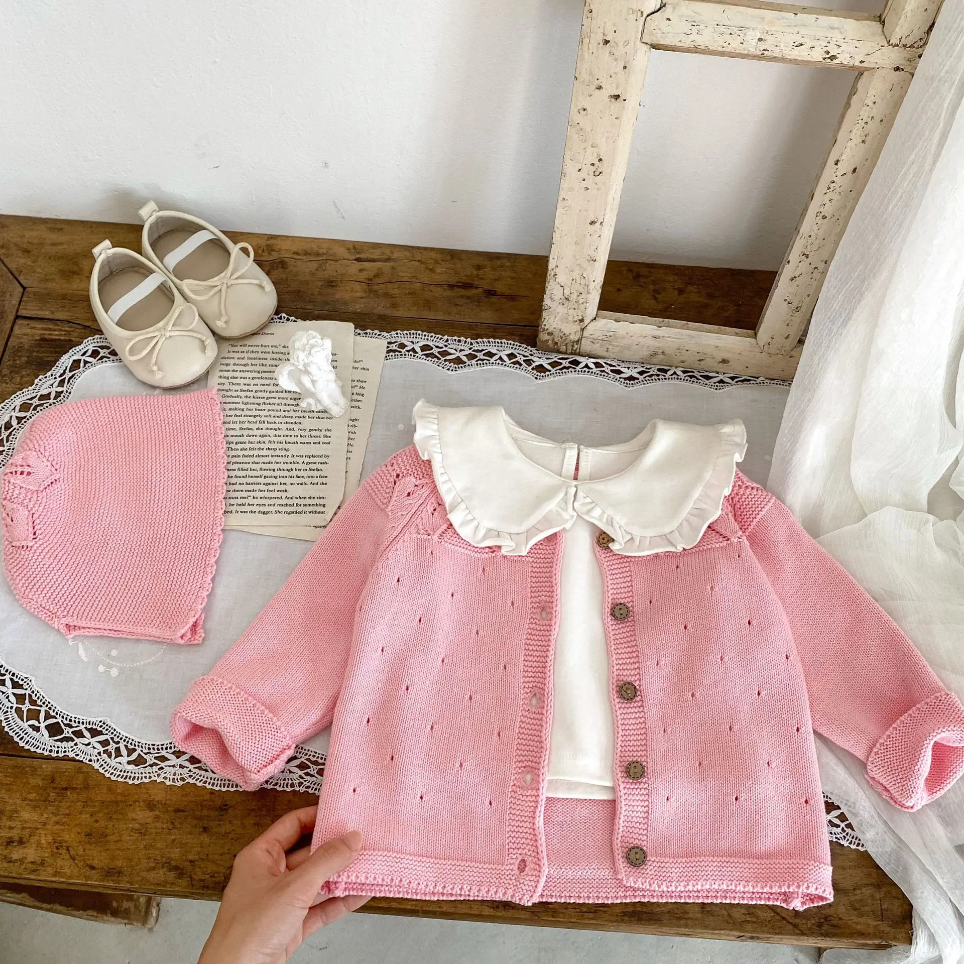 Instagram Spring and Autumn New Fashion Single Item Sweater Coat for Infants and Girls Dotted Baby Powder Hollow Knitted Coat