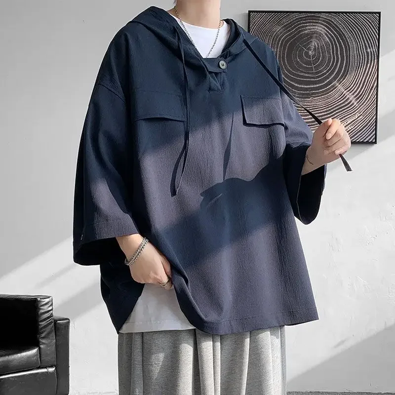 

Сплошные цветные молодежные футболки, мужская одежда, новые летние футболки с капюшоном и рукавами 3/4, простые трендовые топы, модные корейские футболки