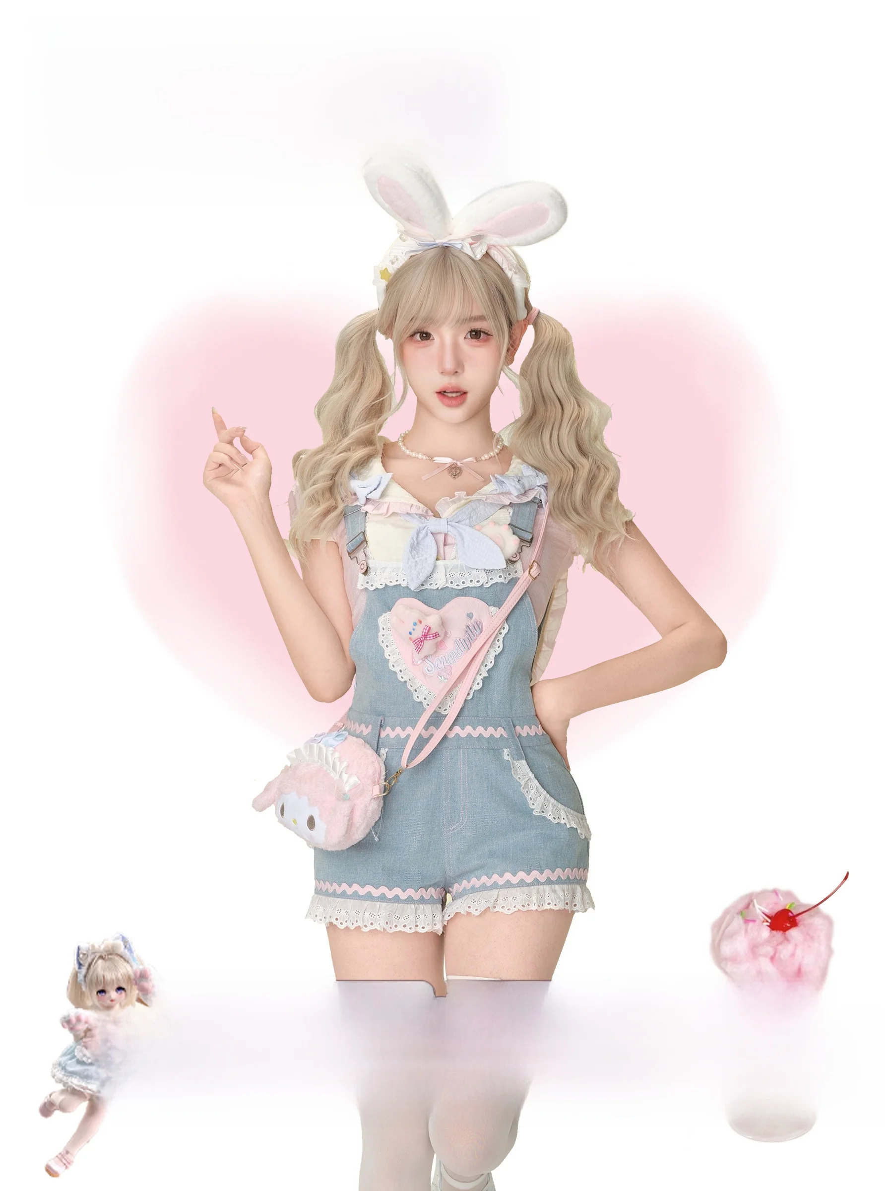 

Детский летний модный комплект: джинсовый комбинезон с бантом и нашивкой в виде кролика, синие джинсы, футболка с коротким рукавом и нашивкой в виде кролика.