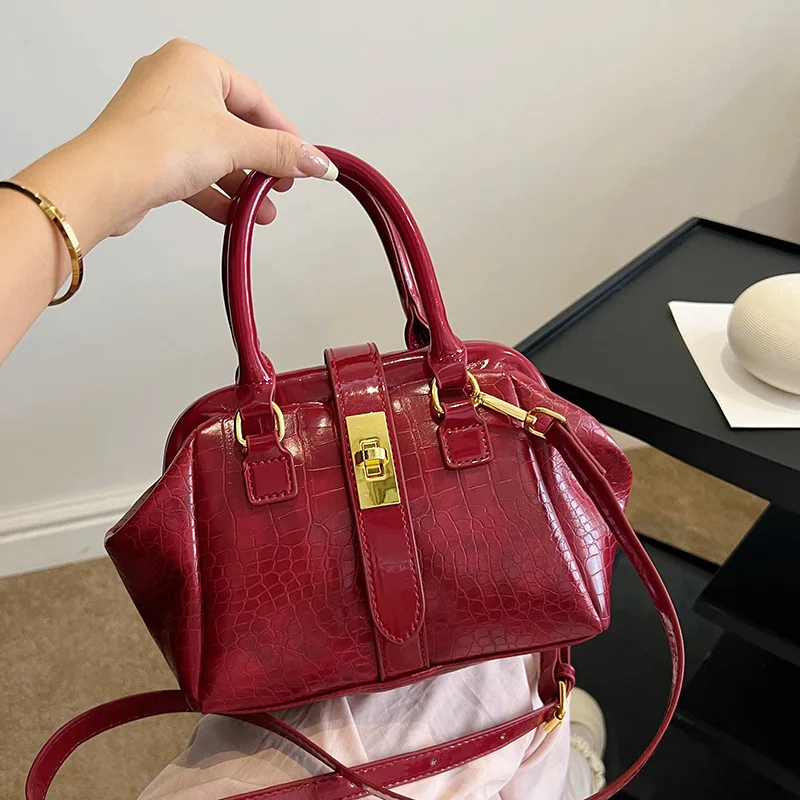 The New Fashionable and Delicate Cross-body Handbag Texture Stone Pattern Large-capacity High-value Shoulder Bag