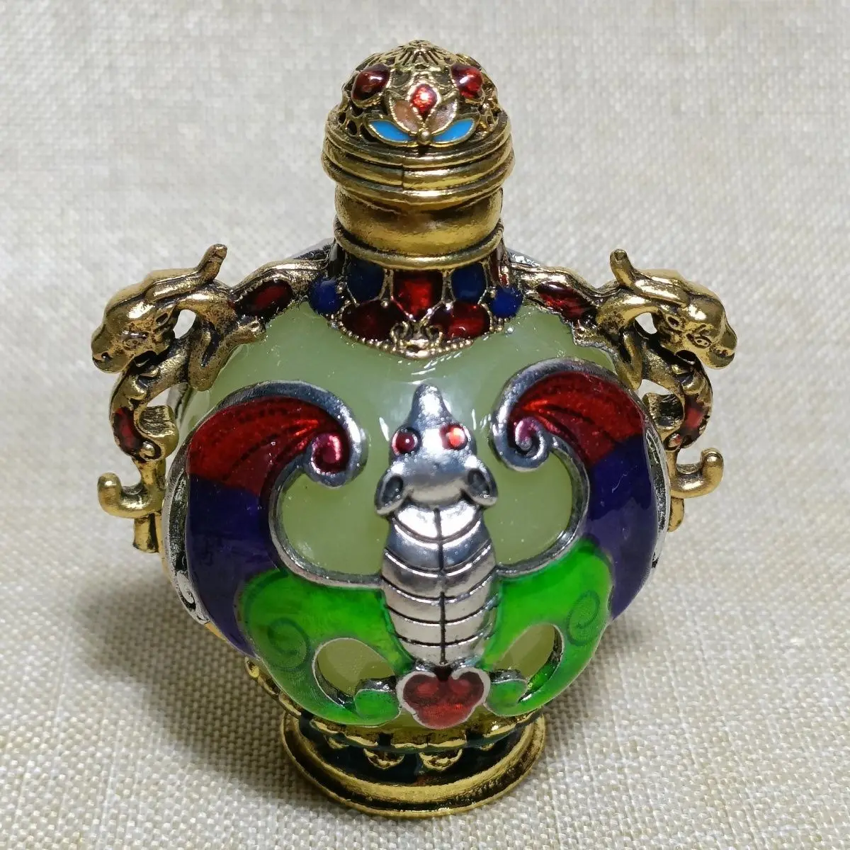 Retro animal Bat Snuff Bottle mini bottle