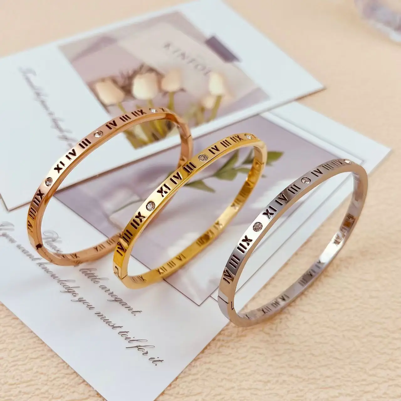 

Stainless Steel Bracelet, Fashionable and Personalized, Roman Word Non-Fading Bracelet, Korean Simple Women's Bracelet Accessories, Men's European and American