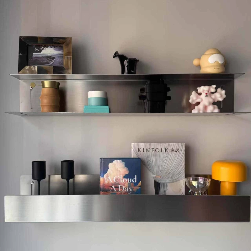 Umweltfreundliches, stabiles, wandmontiertes Regal aus industrieller Edelstahl in I-Form, mehrstöckiges Wandregal für Zuhause