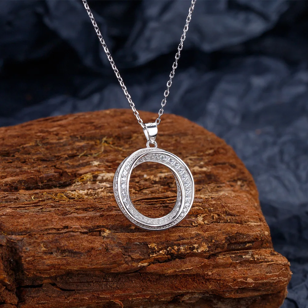 2023 New M Ö Bius Necklace Women S925 Silver Clavicle Chain Micro Inlaid Full Diamond Pendant European and American Fashion