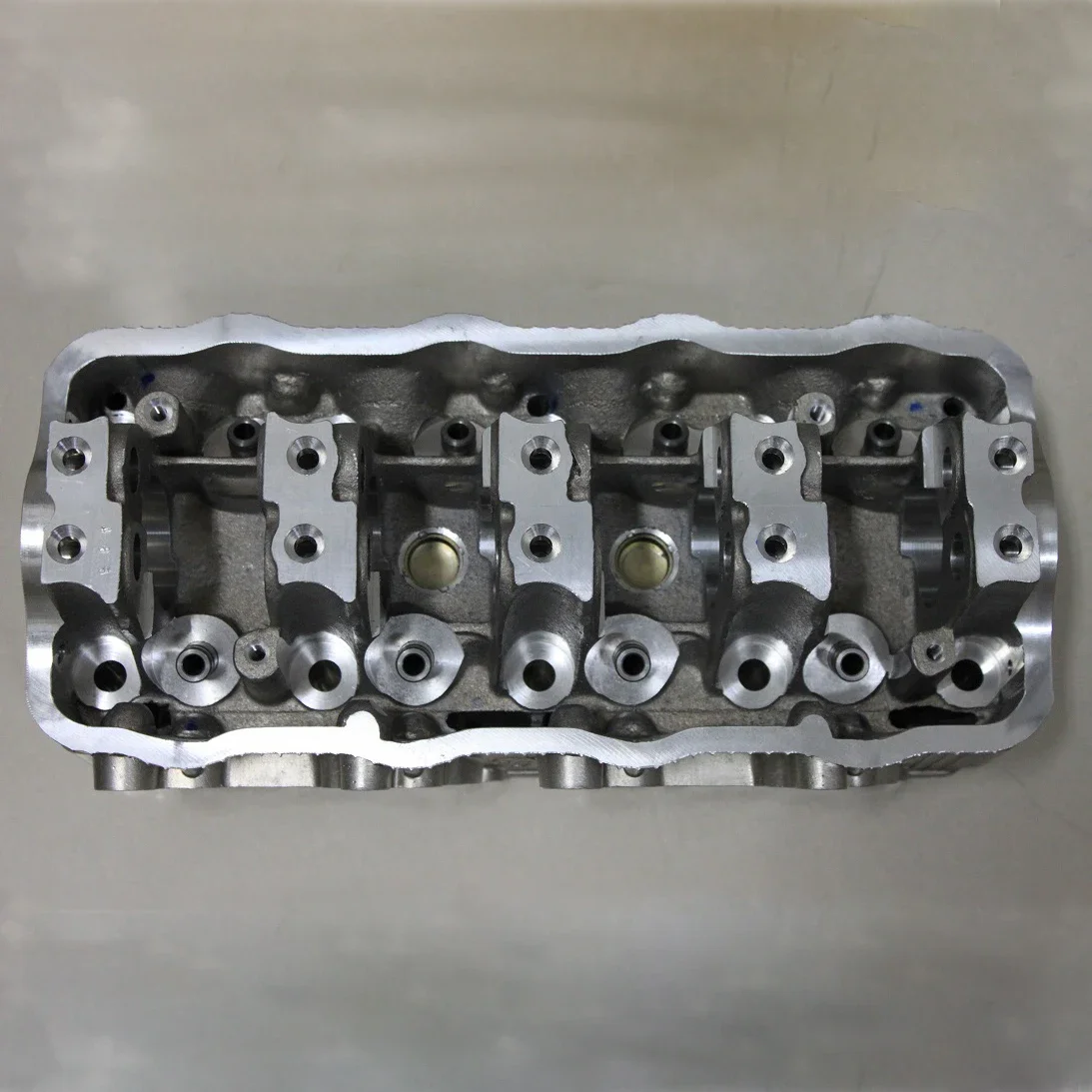 Cylinder Head Jimny Sierra Samurai Su Per-carry SJ410 1977- F10A For Suzuki 1.0L 11110-80002 11110-80000 11110-80001 11110-82001