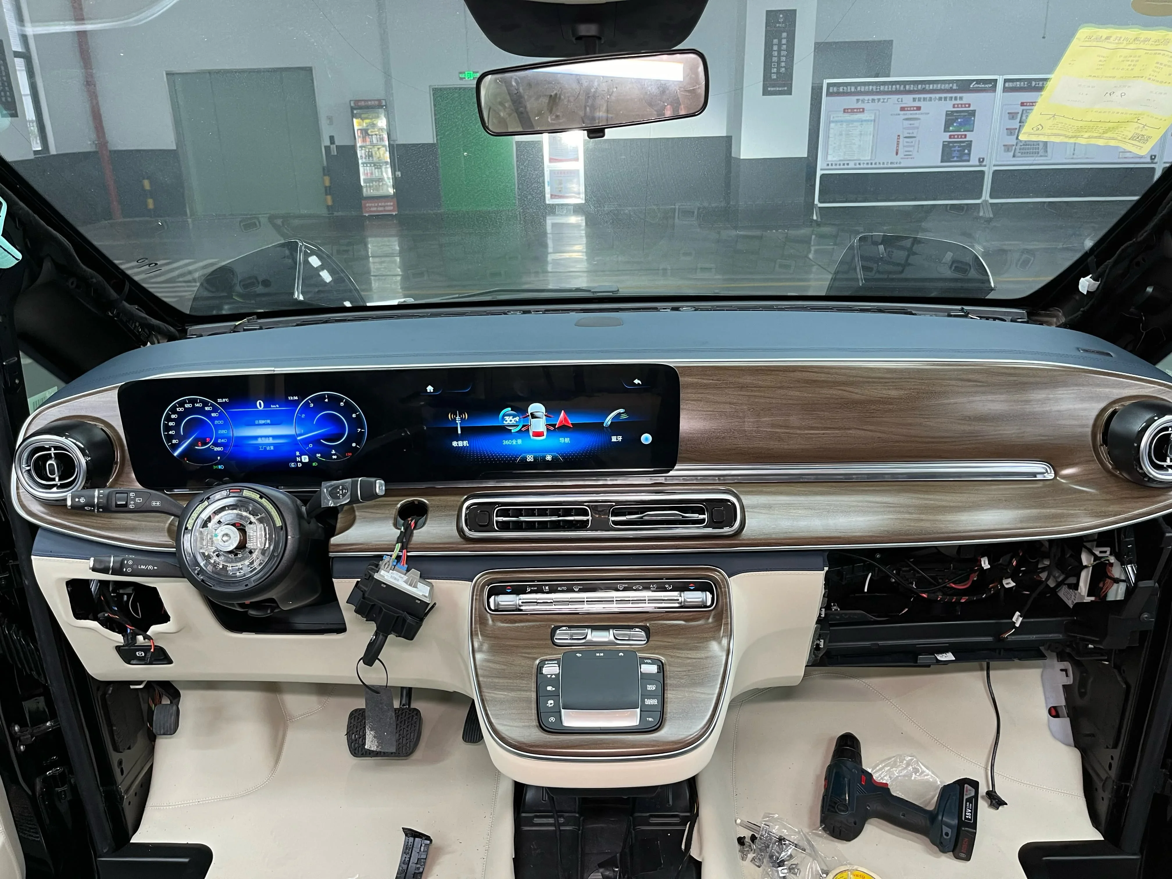 TDCMY Multi-Information Display New Dashboard Low Upgrade High for  W447 METRIS Interior Accessories Automobile view 3
