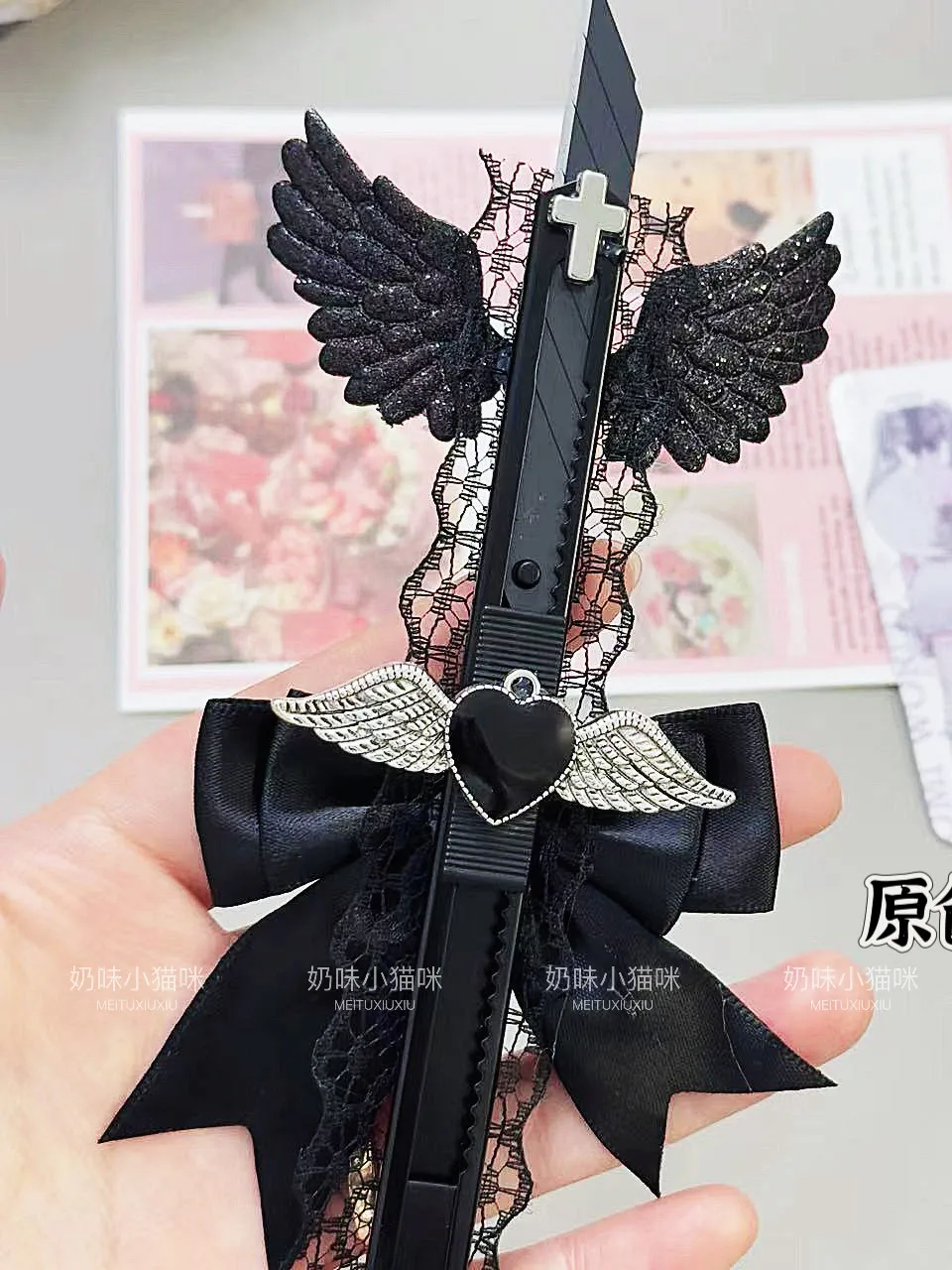 

Gothic Style Utility Knife Black Cool Fairy Style Carving Knife Ins Style Open Box Original Hand-made Knife