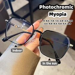 Ladies Intelligent Photochromic Minus Diopter Glasses Outdoor Color Changing Sunglasses Trendy Myopia Prescription Eyeglasses