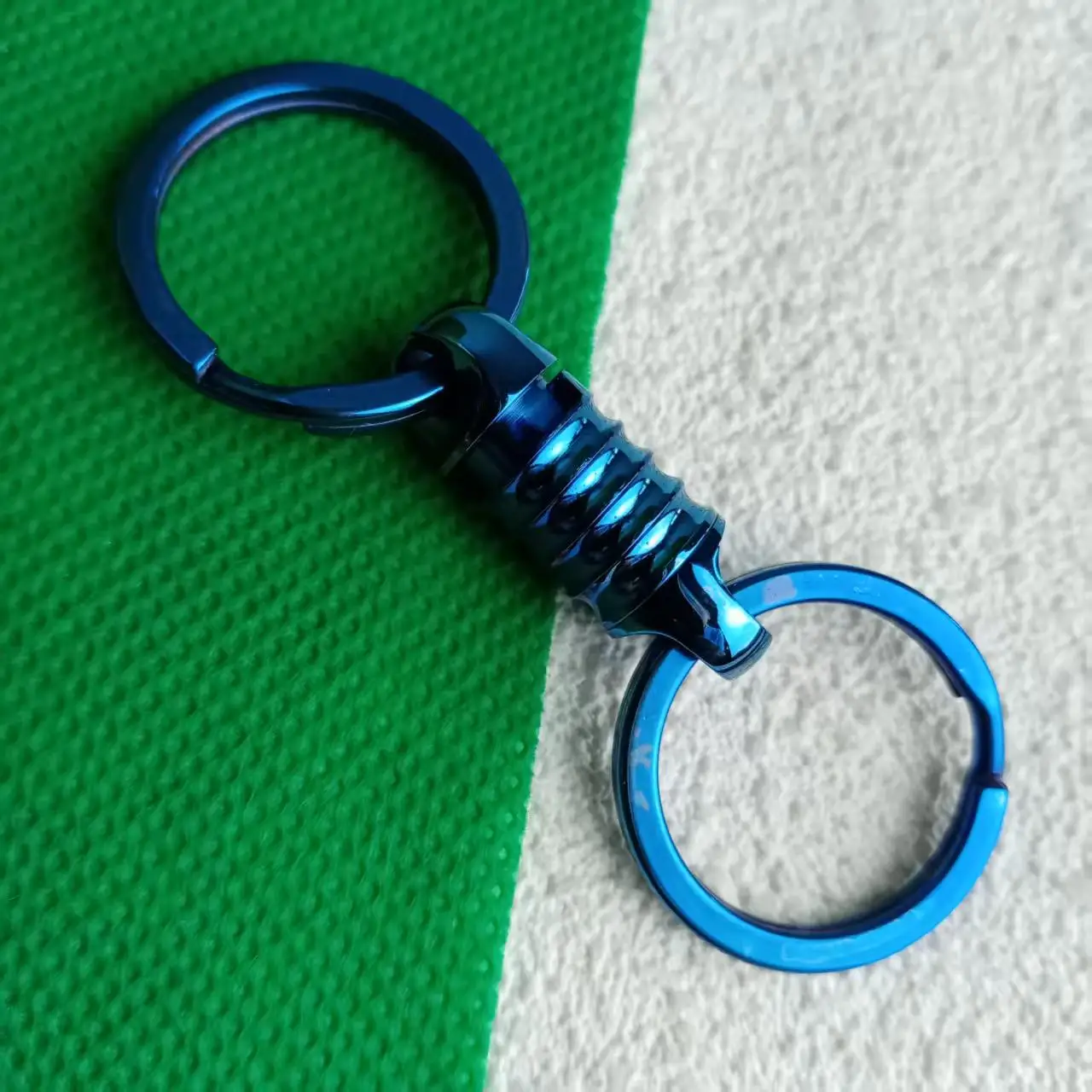 Titanium Alloy Quick Release Keychain Portable And Prevents Accidental Unlock Detachable Titanium  Key Swivel Key Chain