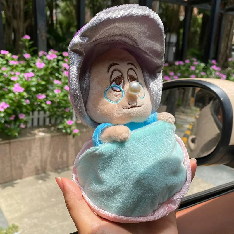 

Disney Oyster Grandma Plush Keychain Cute Cartoon Plush Doll Pearl Necklace Keychain Girl Backpack Charm Ornament Friend Gift