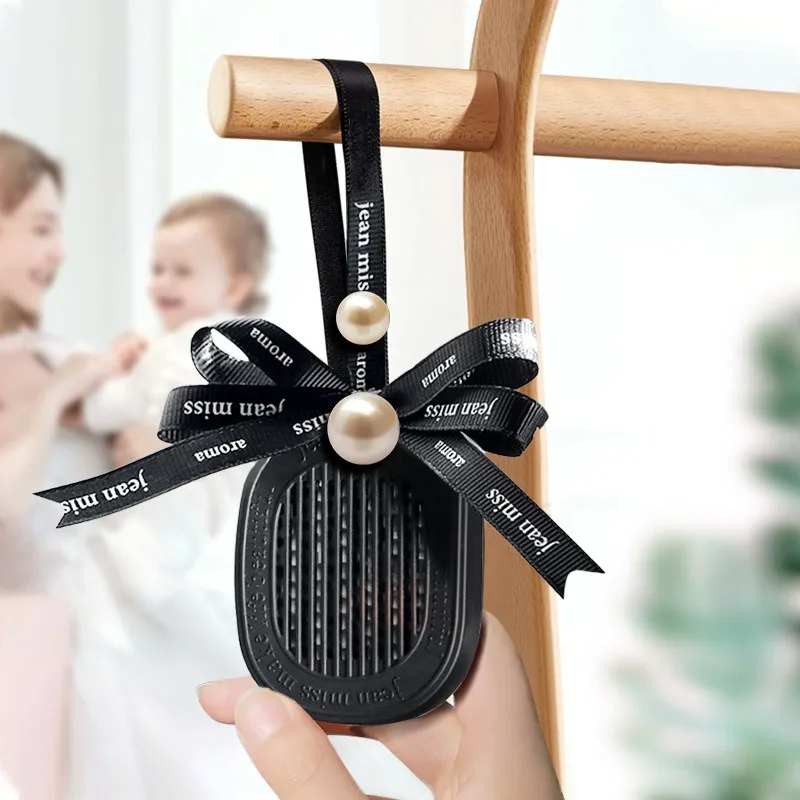 Aromaterapia samochodowa długotrwały zapach perfumy samochodowe wnętrze wysokiej klasy dekoracja domu sypialnia szafa wisiorek zapachowy perfumy — zdjęcie 5