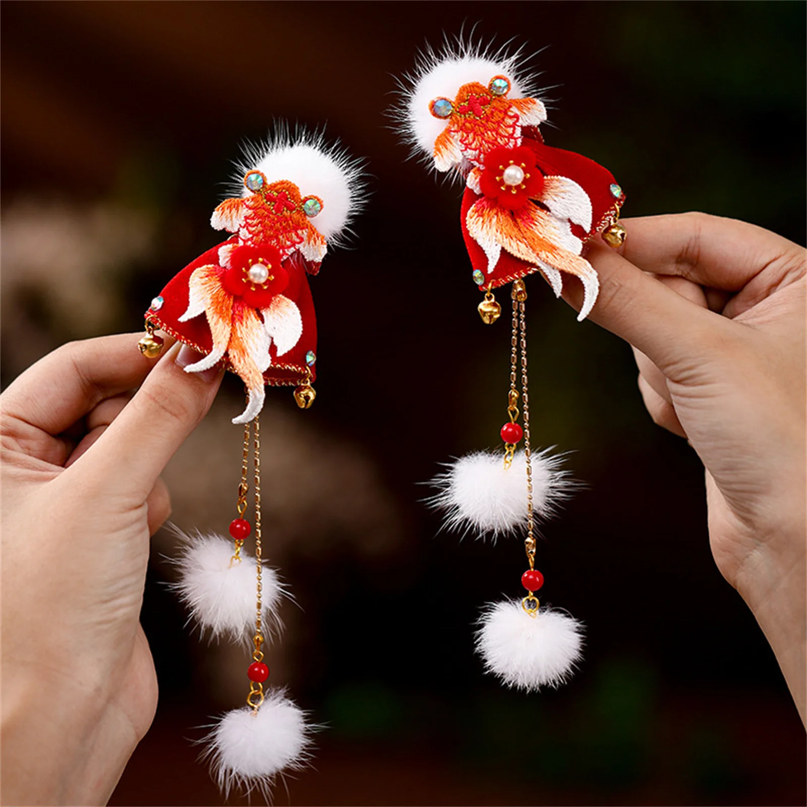 

1/2pc Red Embroidered Goldfish Hair Clip with Bell and Tassel for Girls Chinese New Year Festival Traditional Costume Accessory