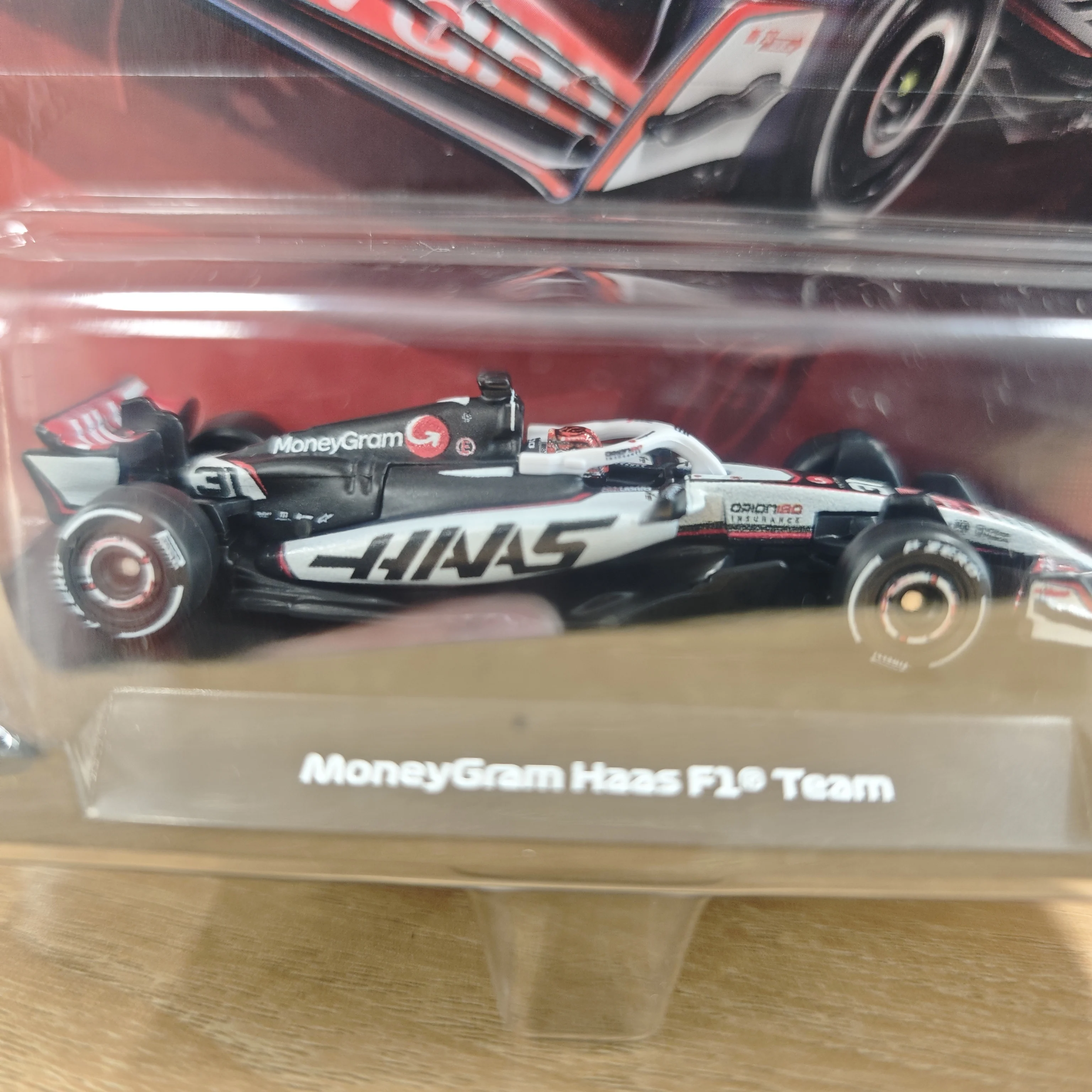 نموذج سيارة سباق Hot Wheels Premium 2025 F1 الجديد MoneyGram Haas # 31 F1 Team Alloy 1:64 Diecast Model لعبة مركبة قابلة للجمع #5