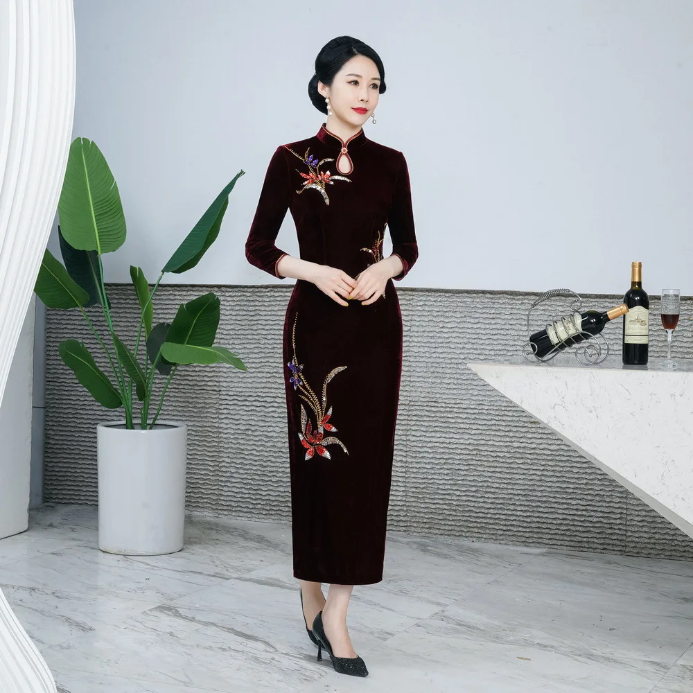 

Autumn Winter Plus Size Velvet Cheongsam Traditional Chinese Qipao Exquisite Sequin Flower Vestidos Sexy Slim Split Dress 6XL