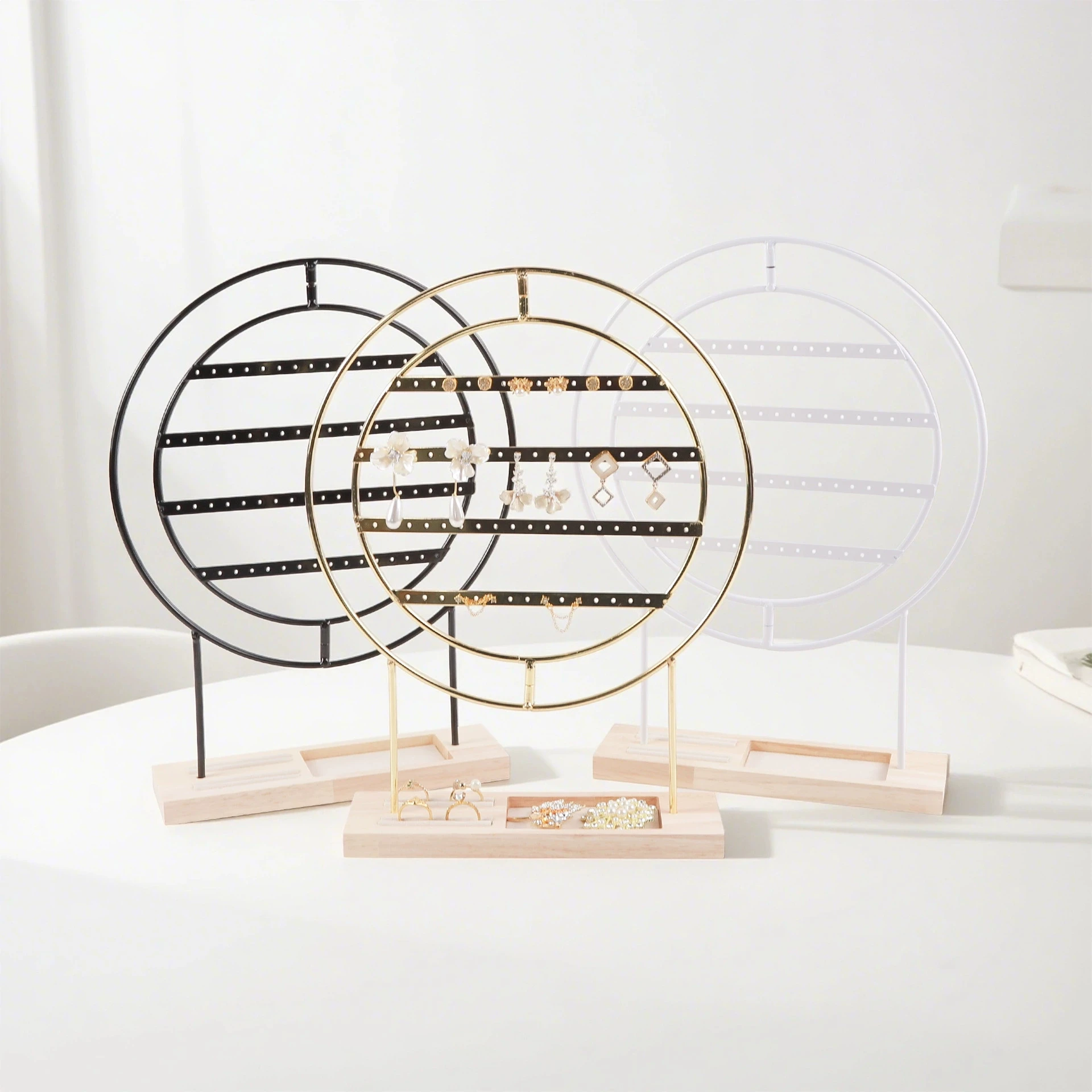 

Fashion Jewelry Storage Rack Metal Geometric Ear Stud Dangle Earrings Display Stand With Wood Tray Counter Window Showcase Props