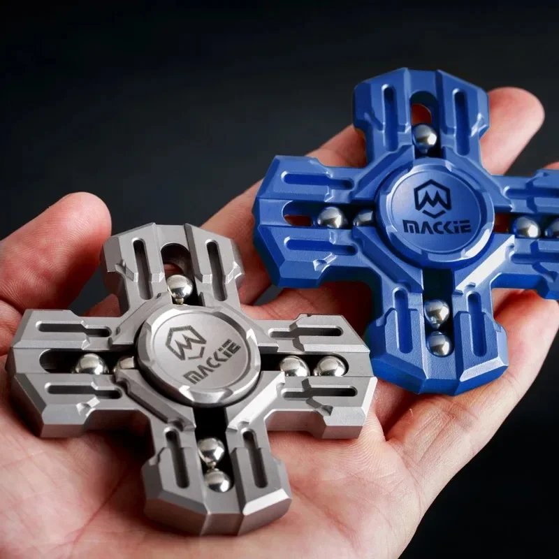 MACKIE Paladin Fidget Spinner Rotation At High Speed EDC Stress Relief Toys