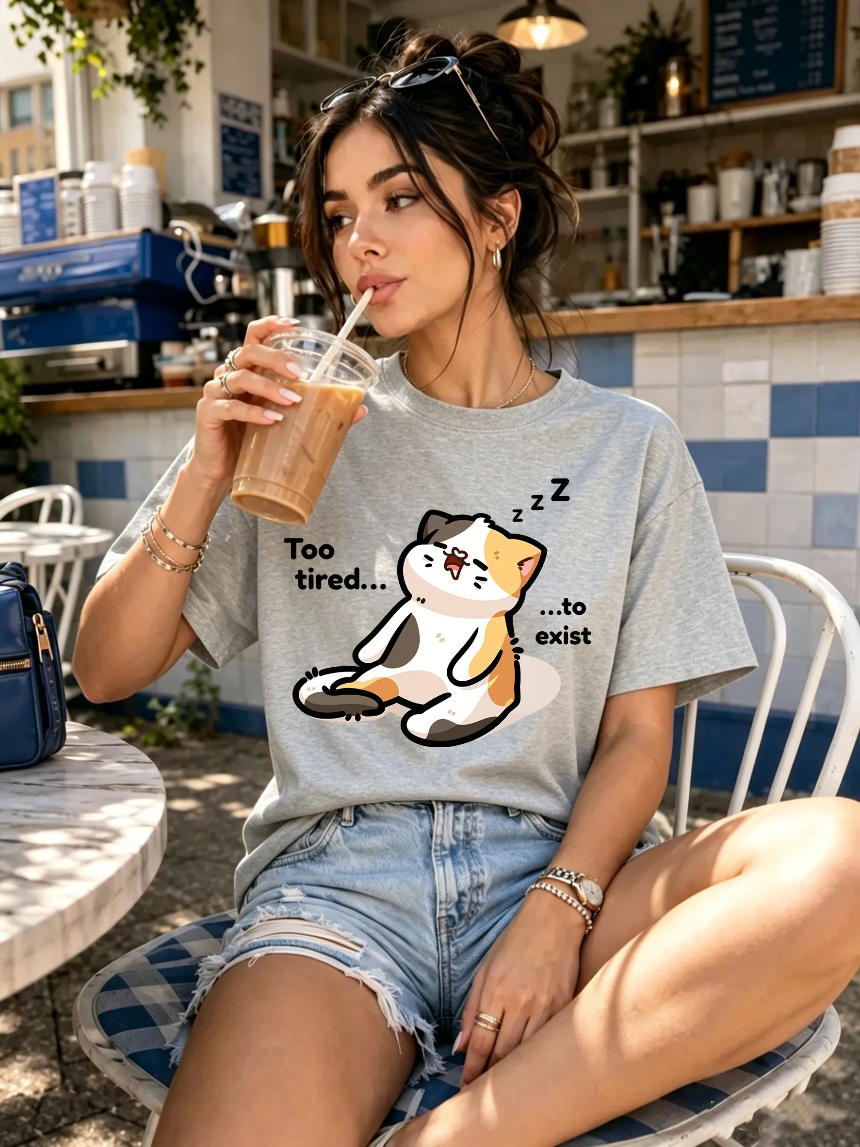 T-shirt basique en coton doux pour femme, motif chat paresseux endormi, coupe ample, vêtement confortable et polyvalent