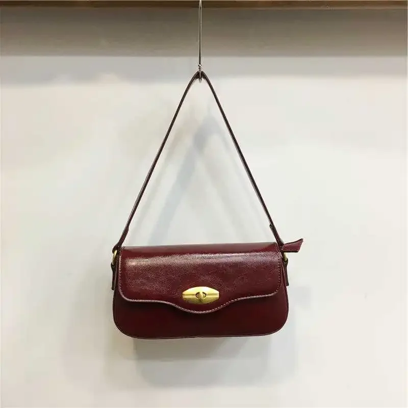 

Red PU Leather Square Shoulder Bags for Women 2025 Simple Design Flap Small Crossbody Bag Lady Daily Commuter Handbags