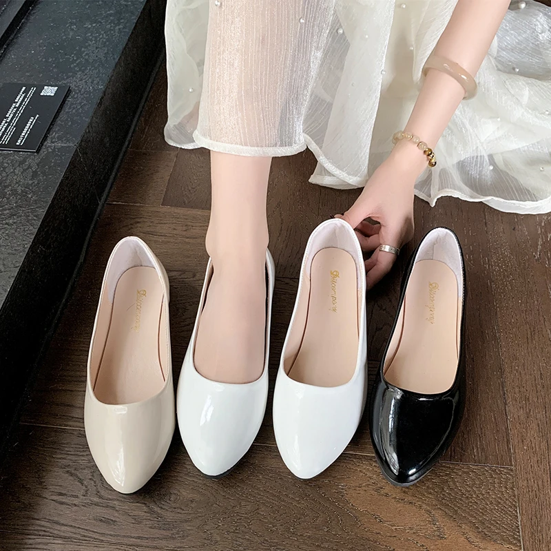 

Women's Commuting Flat Single - Sole Shoes: Patent Leather & Comfort for Seniors