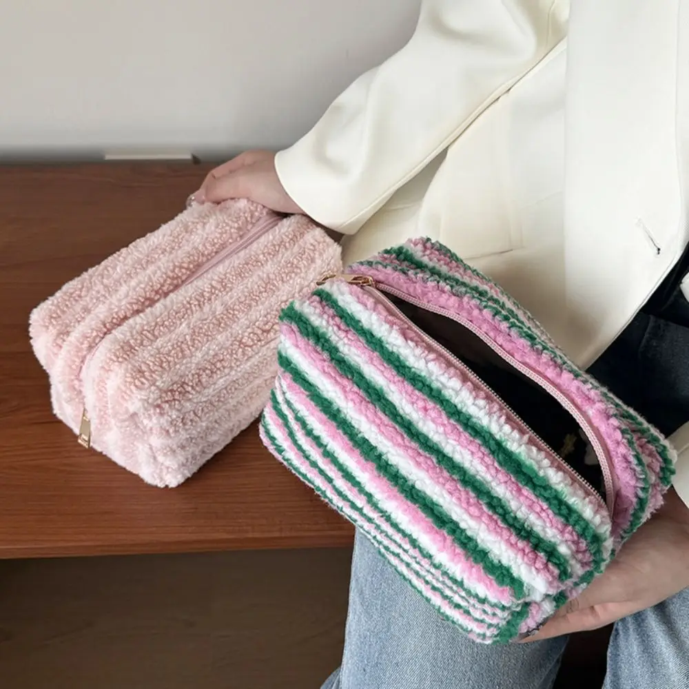 

Soft Material Plush Makeup Bag Clutch Style Cute Design Travel Cosmetic Bag High-capacity Stripe Cute Clutch Pouch