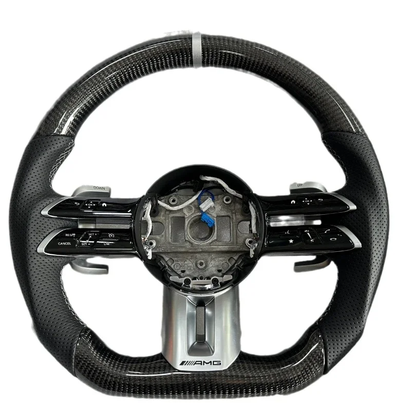 

Suitable for Mercedes-Benz steering wheel old and new A180LC200LE300 carbon fiber dragonfly AMG assembly modification