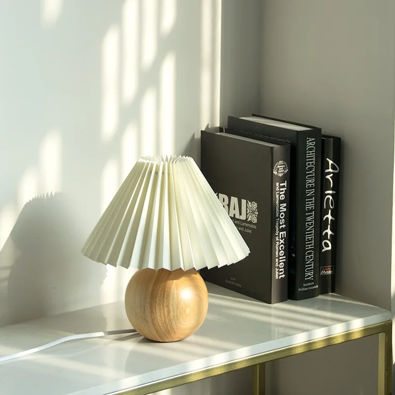 Lampu meja lipit retro gadis hati kayu solid kamar tidur samping tempat tidur dekorasi homestay lampu kreatif