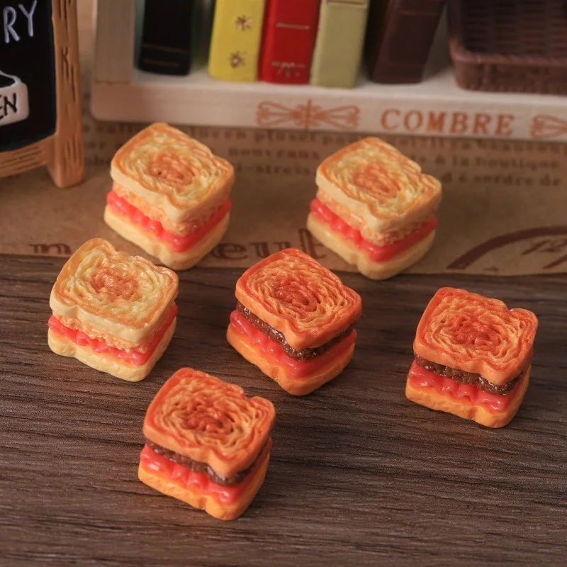3pcs Mini Toast Beef Burger Model Hamburger Miniature Food DIY Resin Decoration Handmade Miniature Ornament Home Decor