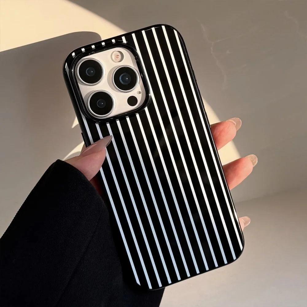 Black White Vertical Stripes Phone Case For iPhone 17 Air 16 Pro Max 15 14 Plus 13 12 Mini 11 Pro Shockproof Silicone Back Cover - view 6